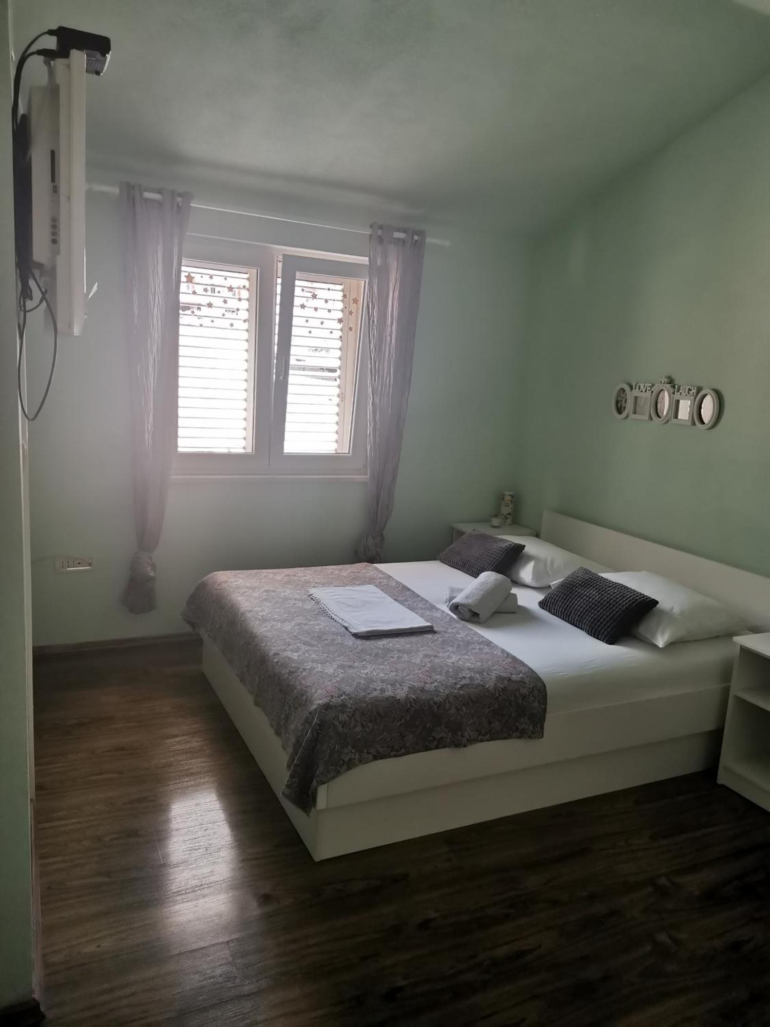 Apartmani Riba Makarska Exterior photo